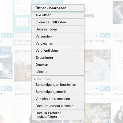 Das Kontextmenü wird durch einen einfachen Klick auf eine Datei oder eine Auswahl angezeigt. Zu den Aktionsmöglichkeiten gehören zum Beispiel: Öffnen/bearbeiten, Alle Öffnen, In den Leuchtkasten hinzufügen, Herunterladen, Versenden, Vergleichen, Veröffentlichen, Exportieren, Drucken und Löschen.